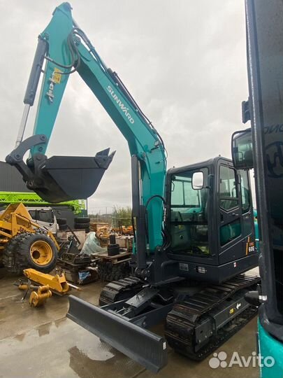 Мини-экскаватор Sunward SWE 60E, 2023