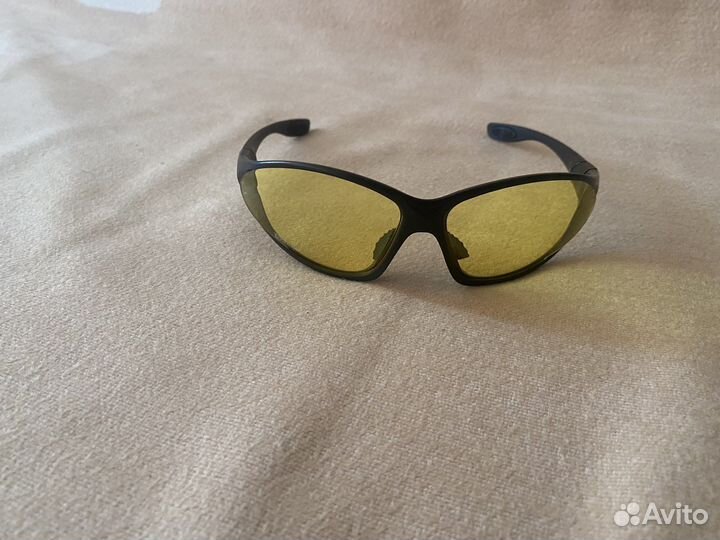 Очки спортивные