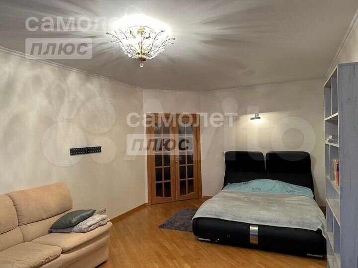 3-к. квартира, 95 м², 13/17 эт.