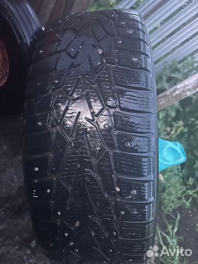 Nordman 7 215/65 R16 102