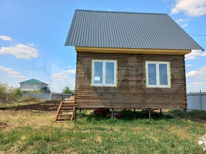 Дача 32 м² на участке 8 сот.