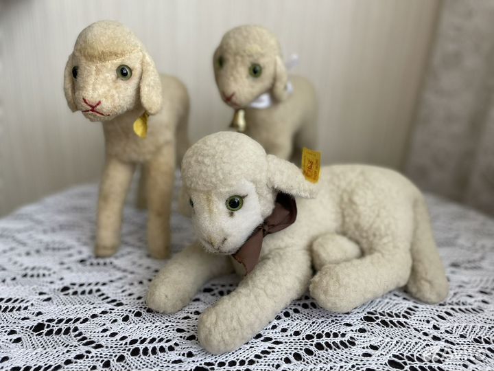 Семья старинных овечек Steiff. Германия