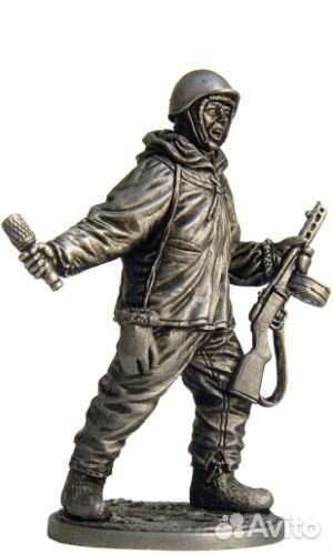 WW2-11 Автоматчик пехоты Красной Армии в зимнем к