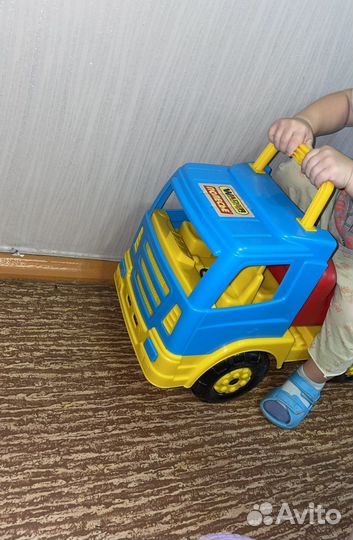 Машина детская