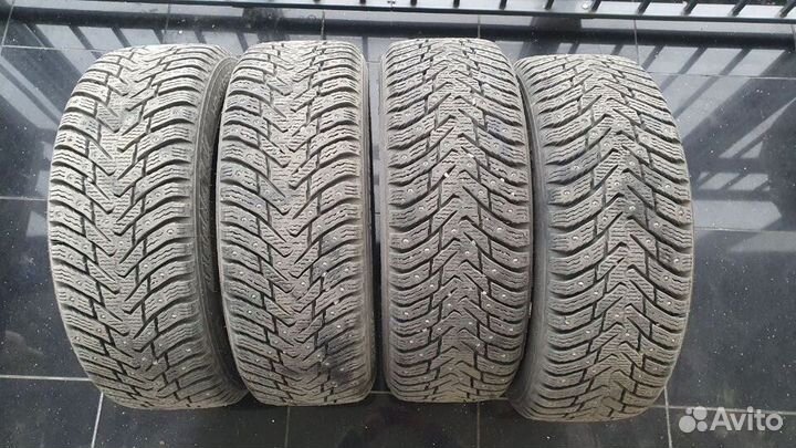 Nokian Tyres Hakkapeliitta 8 205/55 R16 94T