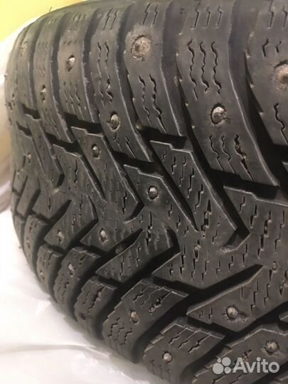 Nokian Tyres Hakkapeliitta 8 215/50 R17 95T