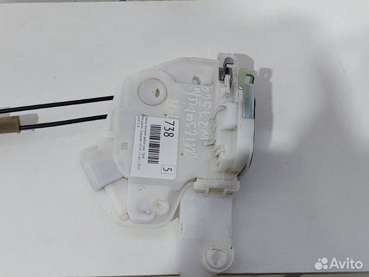 Замок боковой двери передний правый Mitsubishi