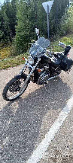 Suzuki Intruder vs400