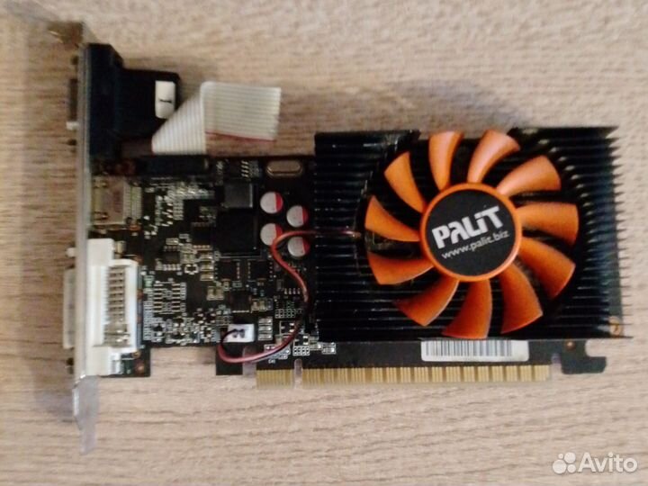 Материнская плата на 775 сокете (комплект)