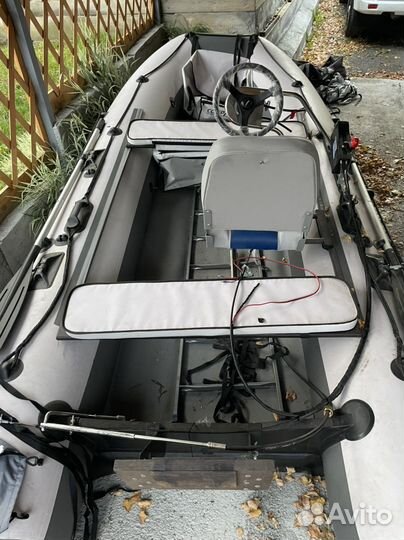 Продам лодку compas 420 v