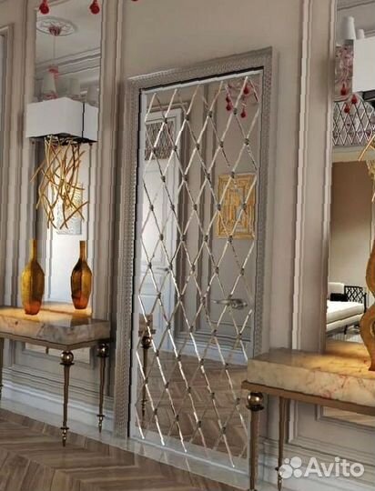 Зеркальное панно в гостиной