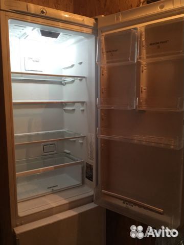 Холодильник Hotpoint Ariston. Новинка. No frost