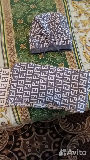 Продам шапку и шарф