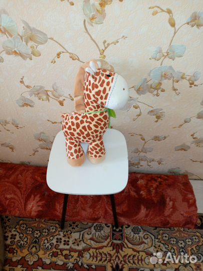 Большая мягкая игрушка жираф