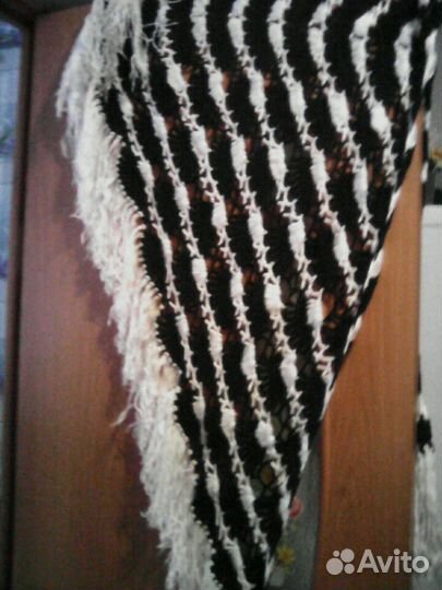 Вязаный большой платок