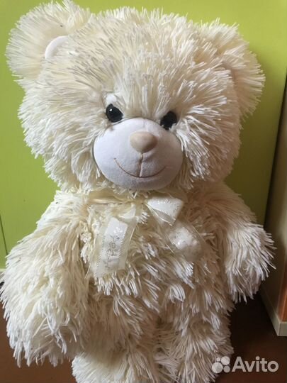 Большой Плюшевый медведь