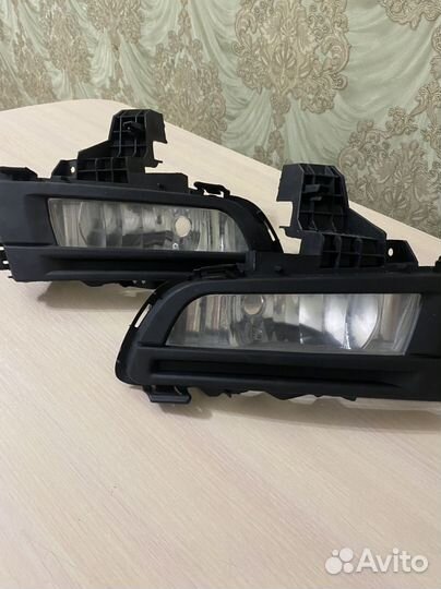 Туманка на mazda аксела 05-08