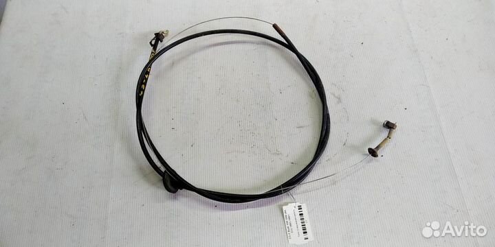 Трос открывания капота Audi 100 С3 83-91г