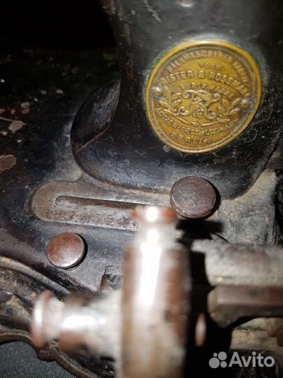 Редчайшая швейная машинка Frister & Rossmann