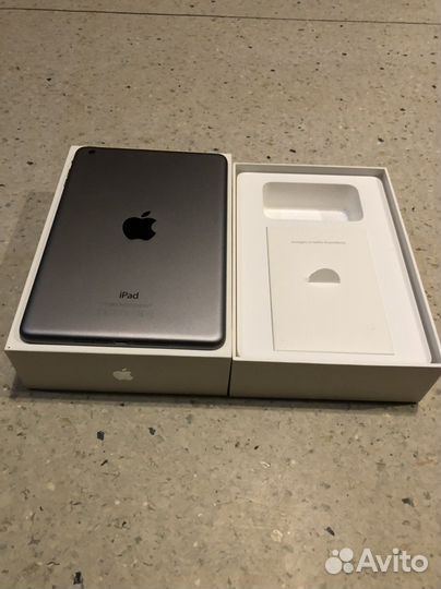 iPad mini -2 (16, GB space grey) оригрнал+игры