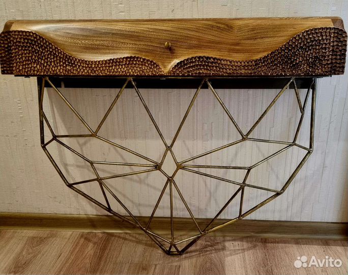 Консоль дизайнерская, с ящиком,массив дерева (вяз)