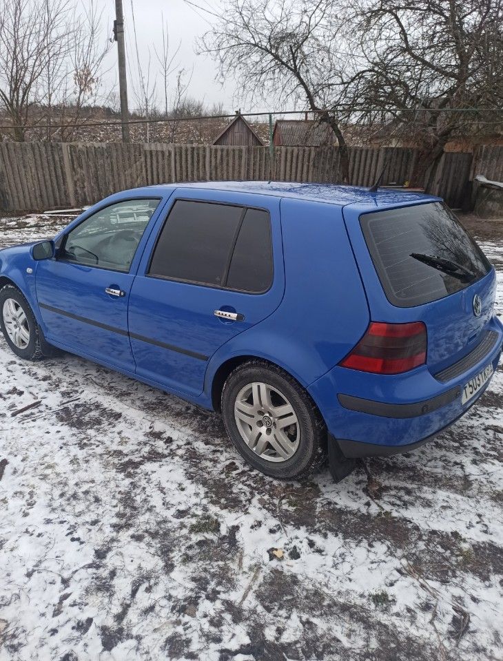 Volkswagen Golf: фото владельца