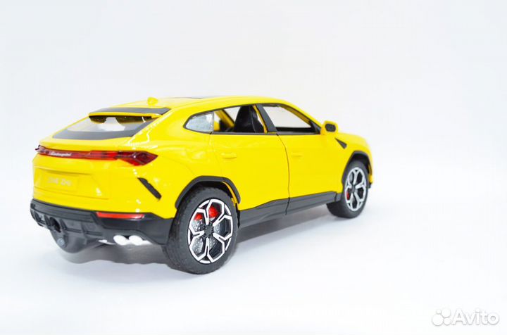 Модель автомобиля Lamborghini Urus