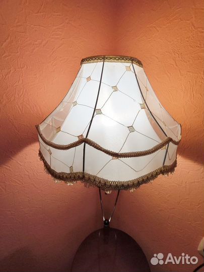 Торшер со столиком