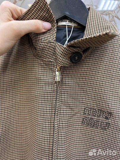 Miu miu костюм с юбкой