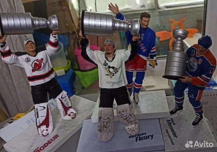 Фигурки хоккеистов NHL