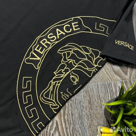 Футболка versace вышивка