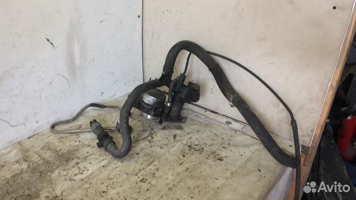 Насос вакуумный Ford Transit