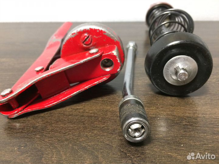 Рычажно-плунжерный шприц для густой смазки