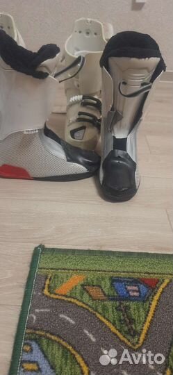 Горнолыжные ботинки