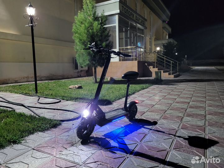 Электросамокат куго м4 про 2021. 18mah. 600w