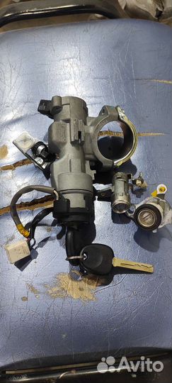 Замок зажигания личинки Kia Rio 3 Hyundai Solaris