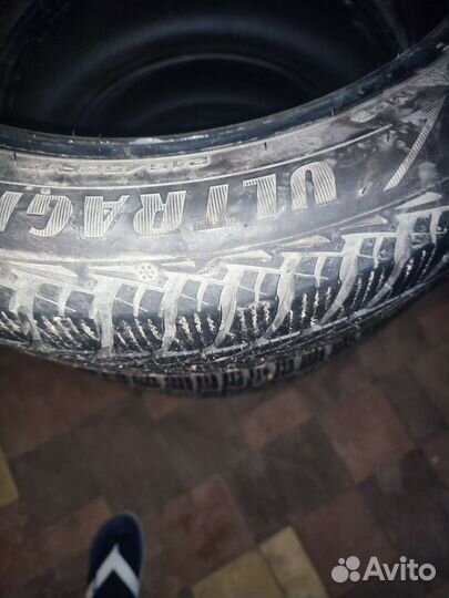 Goodyear UltraGrip 215/50 R17 95T