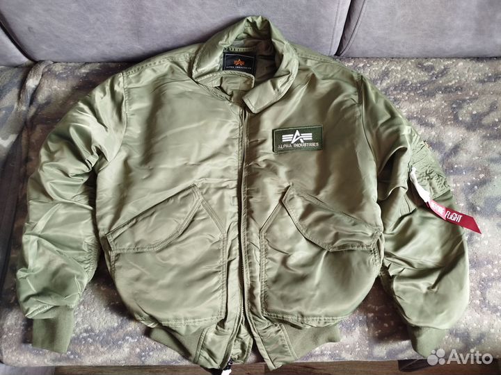 Бомбер alpha Industries