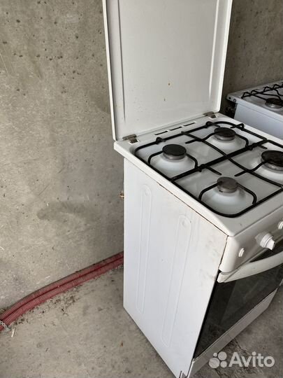 Плита газовая от застройщика новая