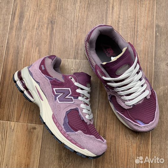 Кроссовки New Balance 2002r