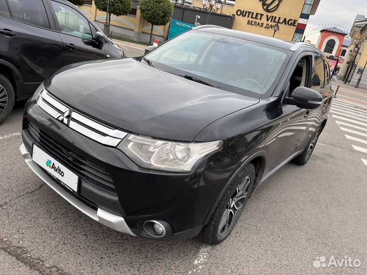 Mitsubishi Outlander 2.4 CVT, 2014, 177 857 км