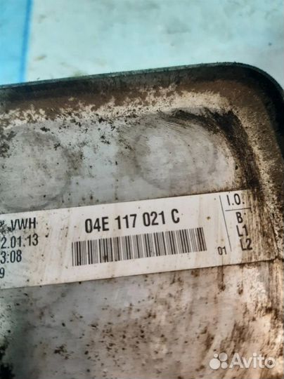 Радиатор масляный 04E117021C