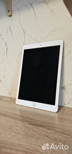 Планшет Apple iPad Pro, 9.7, 128Гб, под SIM карту