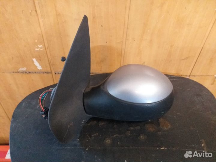 Зеркало заднего вида левое Пежо 206