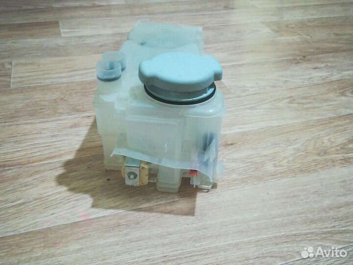 Декальцификатор(солевой бак) Electrolux