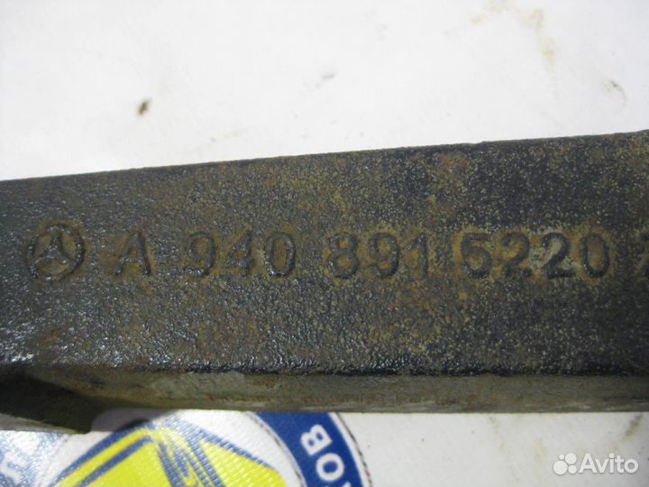 Кронштейн кабины передний правый 9408915220 merced