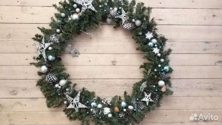 Новогодний венок ручной работы