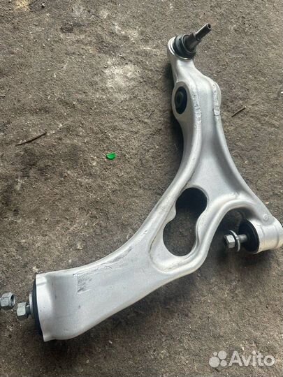 Рычаг передний Audi Q7 4L рест. 2012