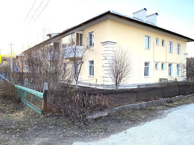 Комната 13,2 м² в 3-к., 1/2 эт.