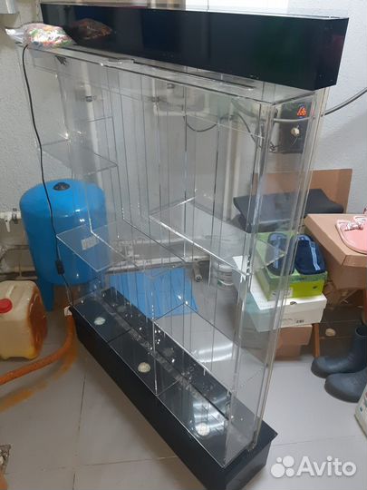 Искуственный аквариум с подсветской и полками